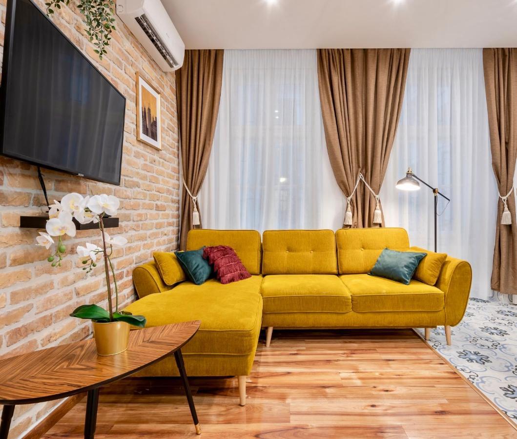 Architecture Fan'S Apartment Near Opera House Будапеща Екстериор снимка